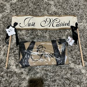 Mud pie wedding decor